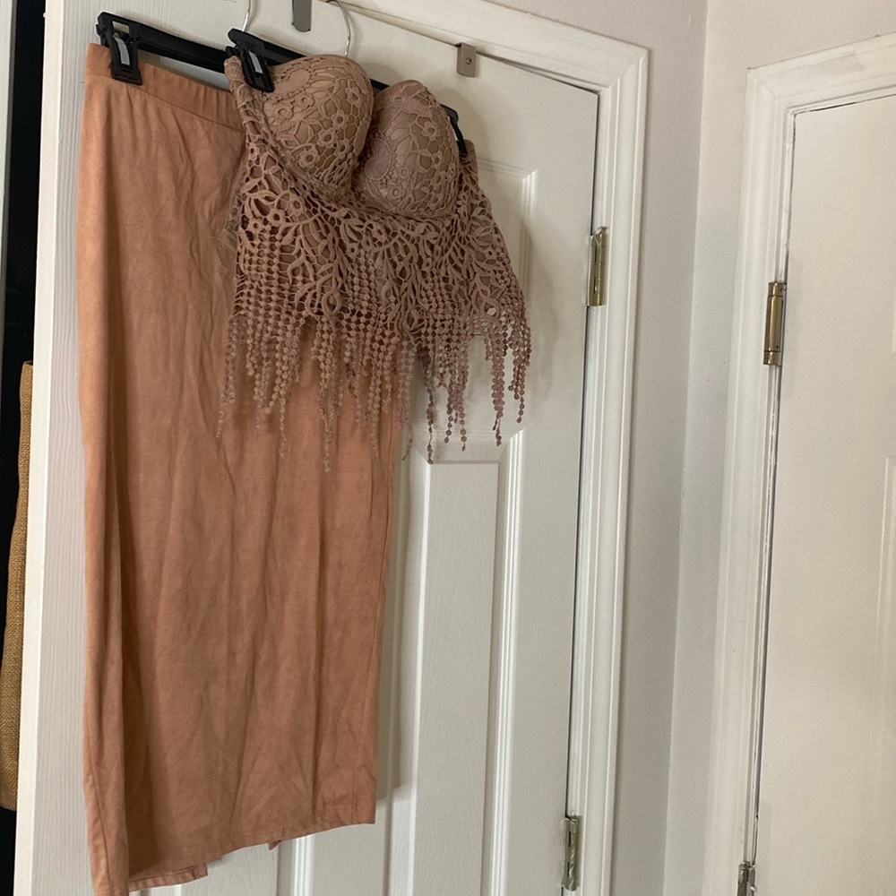 Two piece skirt set